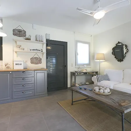 Dom wakacyjny Apollo Beachfront House In #feelslikehome *