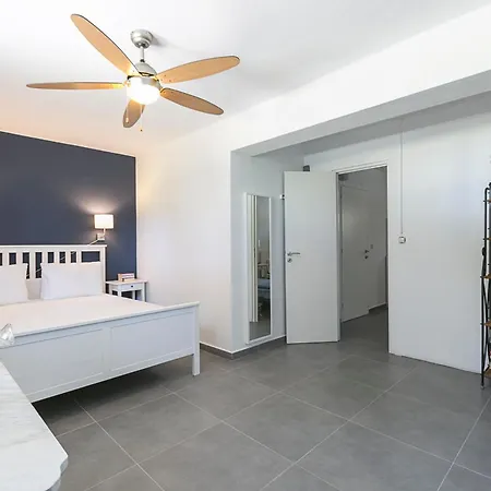 Apollo Beachfront House In #feelslikehome Сasa de vacaciones Pefkochori