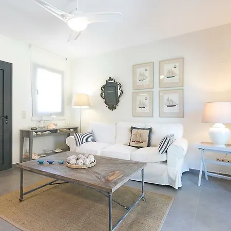 Apollo Beachfront House In #feelslikehome Dom wakacyjny *