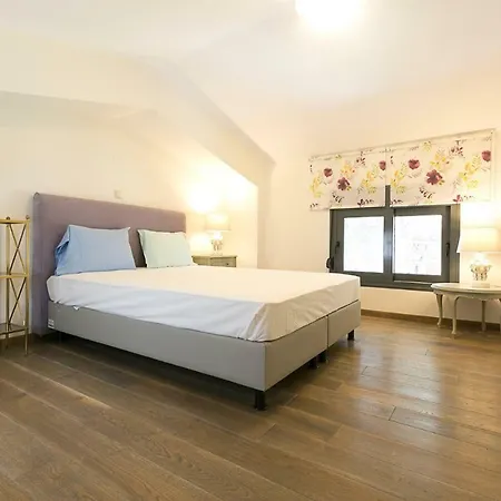 Apollo Beachfront House In #feelslikehome *