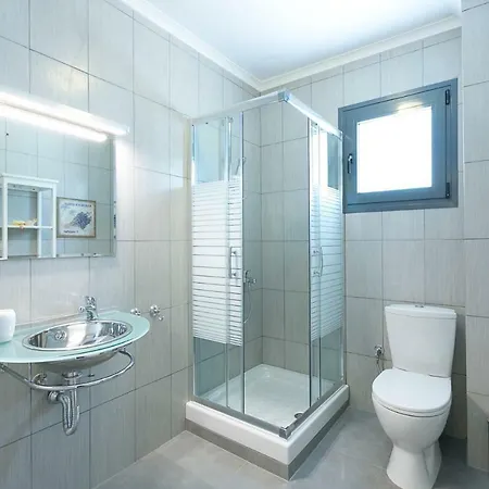 Apollo Beachfront House In #feelslikehome *